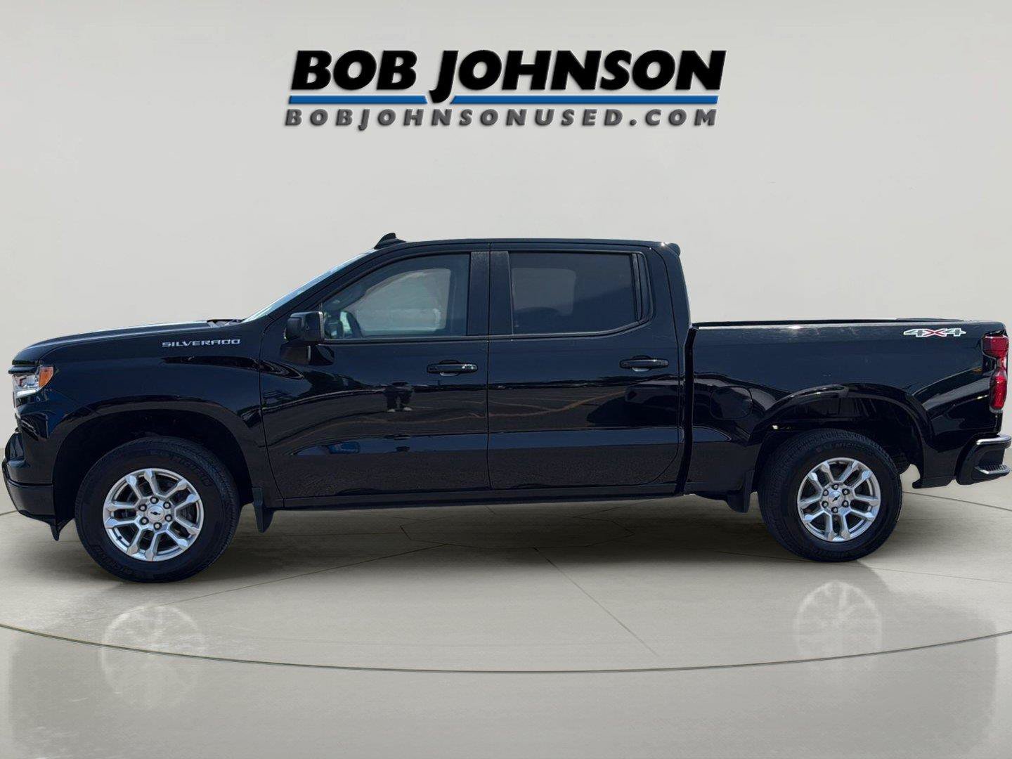 Used 2024 Chevrolet Silverado 1500 RST AWD/4WD image 4