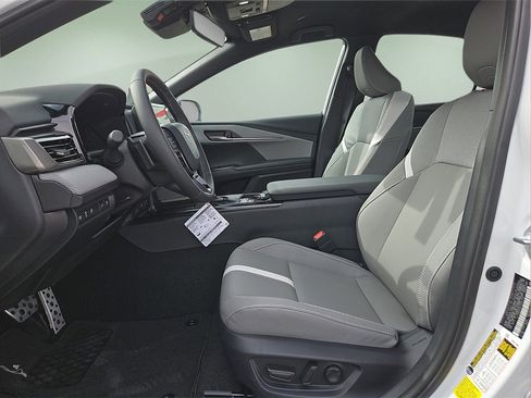 New 2026 Toyota Camry SE image 19