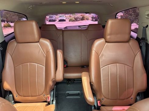 Used 2017 Chevrolet Traverse Premier image 14