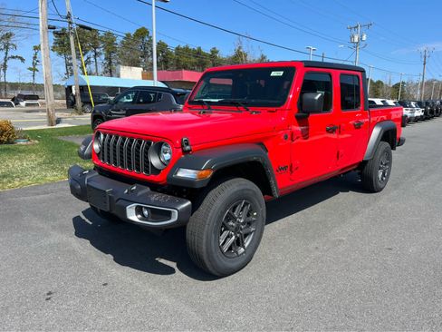 New 2025 Jeep Gladiator Sport image 3
