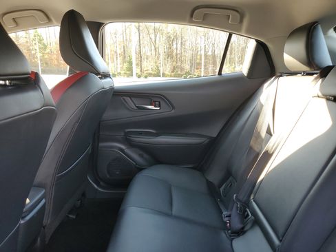 Used 2024 Toyota Prius Prime Premium image 11