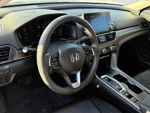 Used 2020 Honda Accord Hybrid image 10