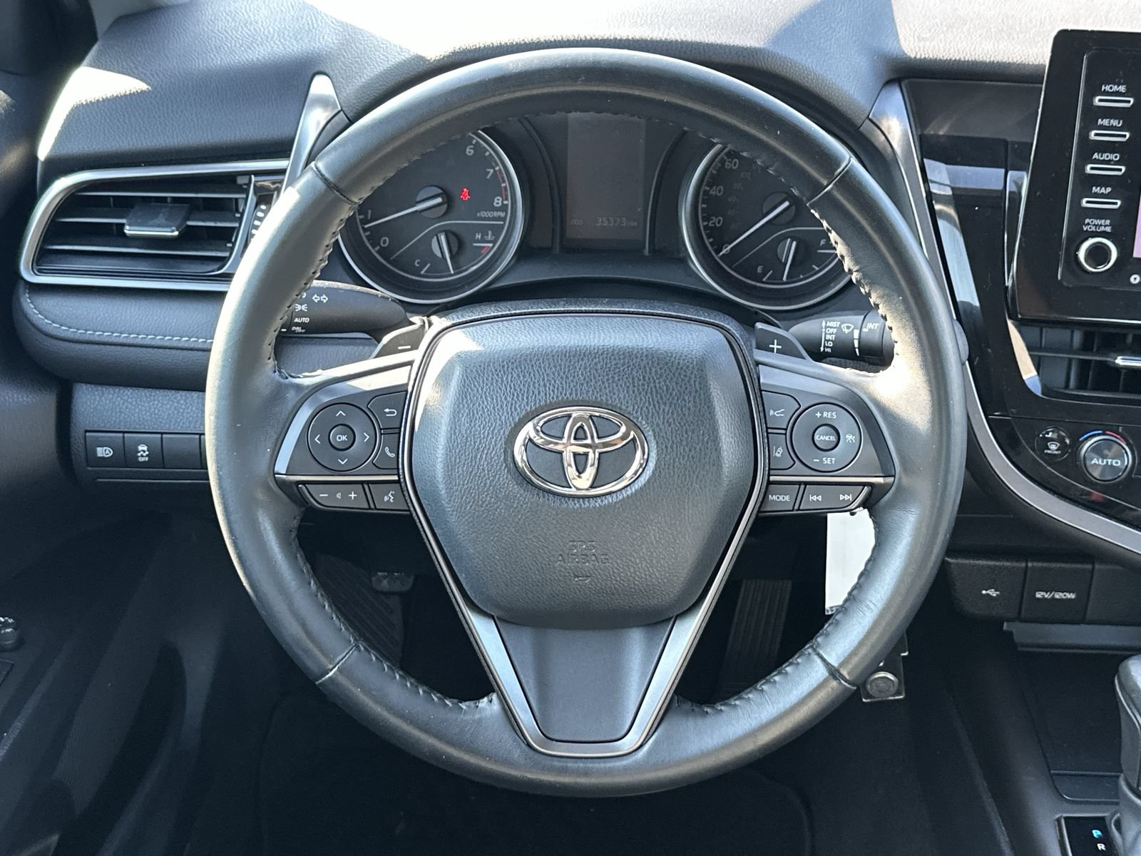 Used 2023 Toyota Camry SE FWD image 19