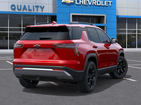 New 2027 Chevrolet Equinox LT FWD image 4