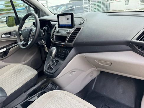 Used 2022 Ford Transit Connect XLT FWD image 18