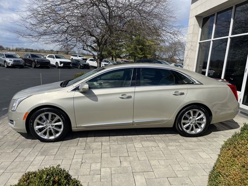 Used 2014 Cadillac XTS Luxury w/ Driver Awareness Package image 5