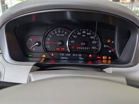 Used 2010 Cadillac DTS FWD image 17