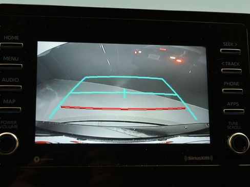 Used 2024 Toyota Camry SE image 29