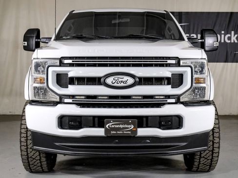 Used 2022 Ford F250 XLT w/ XLT Value Package image 3