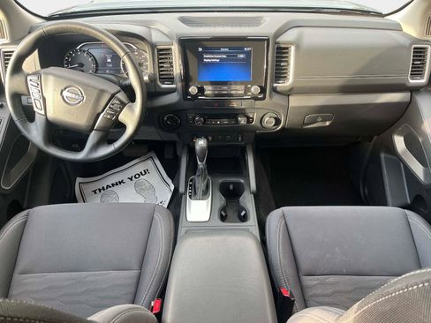 Certified 2023 Nissan Frontier SV w/ SV Convenience Package image 16