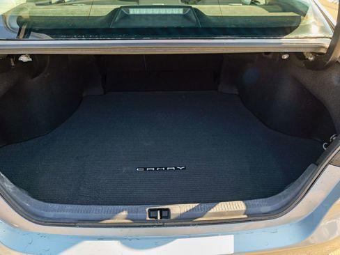 Used 2022 Toyota Camry LE w/ Carpet Mat Package (TMS) image 55