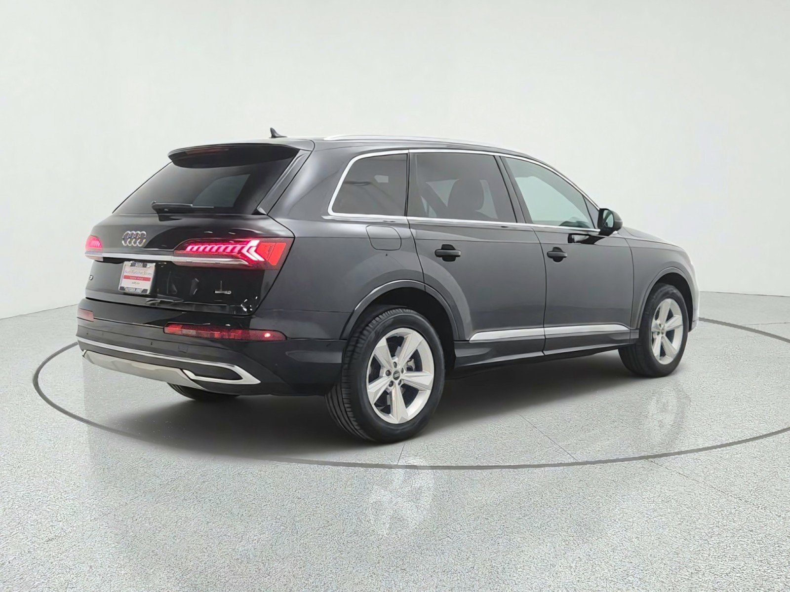 Used 2023 Audi Q7 2.0T Premium w/ Convenience Package AWD/4WD image 5