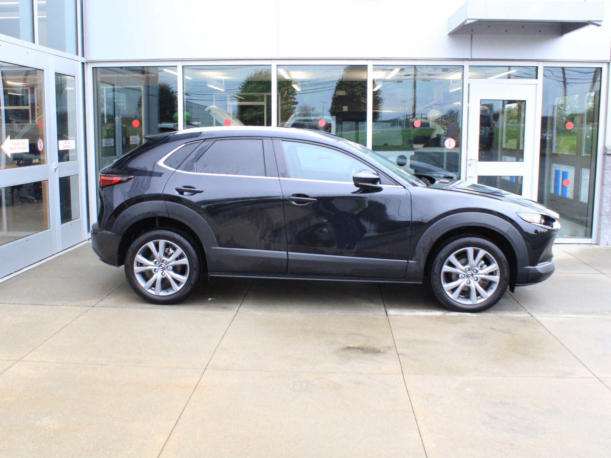 Used 2024 MAZDA CX-30 AWD 2.5 S w/ Preferred Package image 4