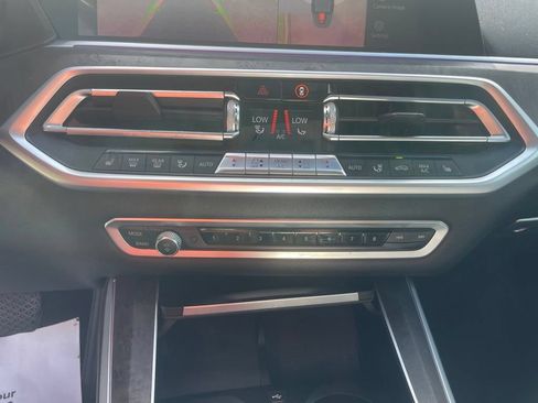 Used 2021 BMW X5 sDrive40i w/ Premium Package RWD image 22