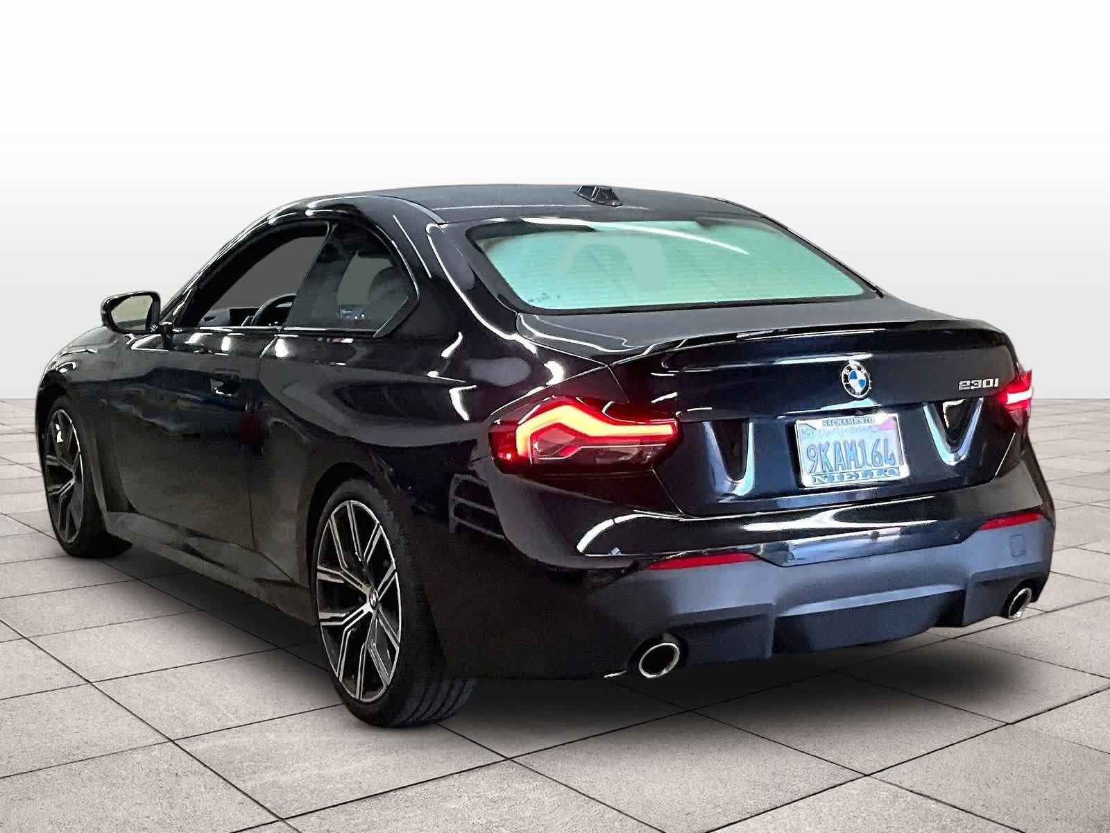 Used 2023 BMW 230i Coupe w/ Convenience Package RWD image 14