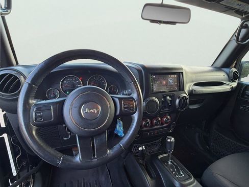 Used 2018 Jeep Wrangler Unlimited Sport S image 11