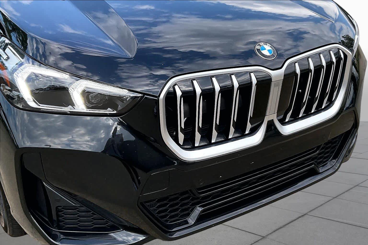 Used 2026 BMW X1 xDrive28i w/ M Sport Package AWD/4WD image 29