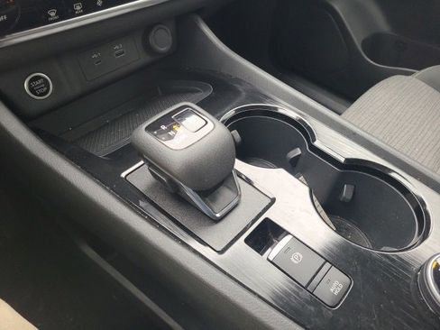 Used 2023 Nissan Rogue SV image 26