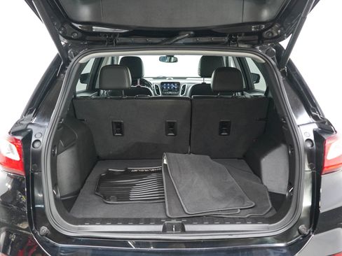 Used 2021 Chevrolet Equinox Premier AWD/4WD image 16