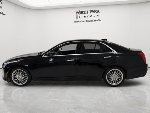 Used 2019 Cadillac CTS Luxury RWD image 2