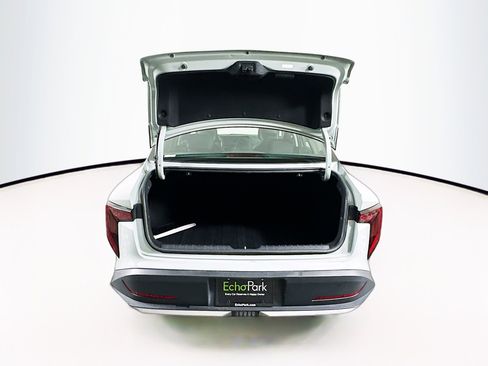 Used 2025 Kia K4 LXS image 27