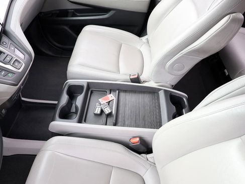 Used 2018 Honda Odyssey EX-L image 44