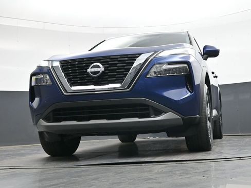 Used 2023 Nissan Rogue SV w/ SV Premium B Package FWD image 50