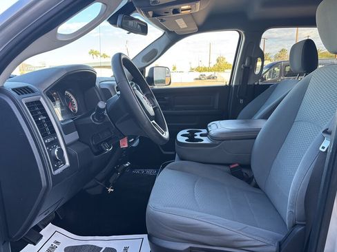 Used 2015 RAM 2500 Tradesman w/ Chrome Appearance Group AWD/4WD image 11