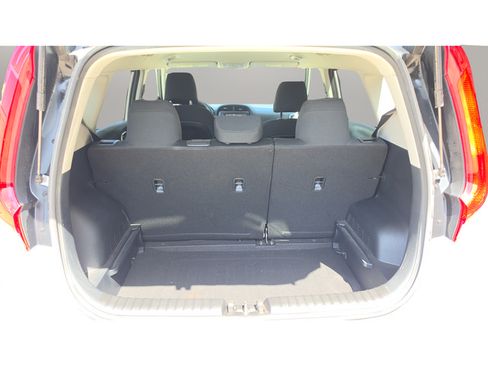 Used 2021 Kia Soul LX FWD image 30