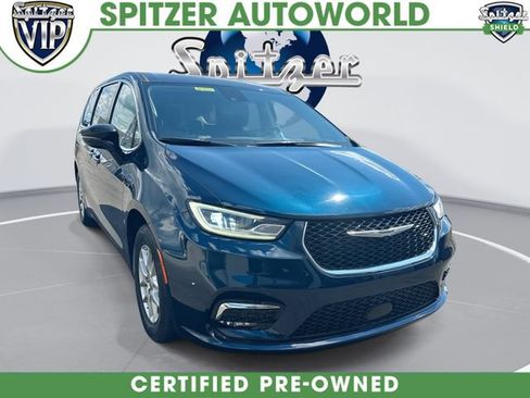 Used 2024 Chrysler Pacifica Touring-L FWD image 1