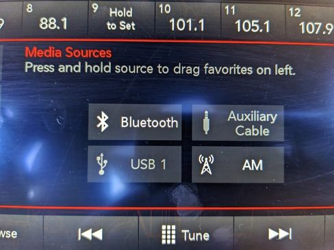 Used 2023 Dodge Charger SXT image 27