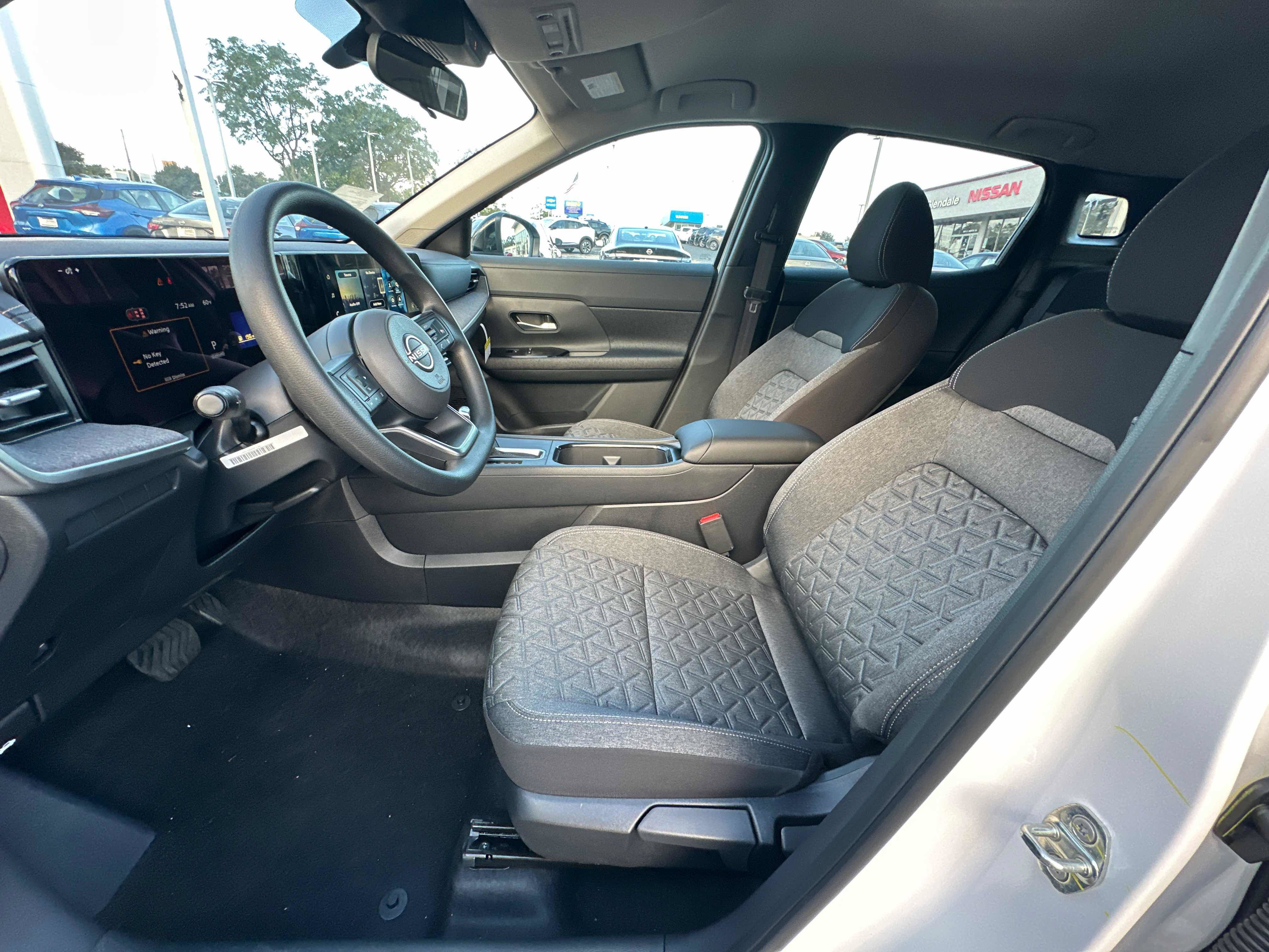 New 2027 Nissan Kicks SV AWD/4WD image 20