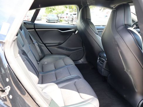 Used 2018 Tesla Model S 75D image 39