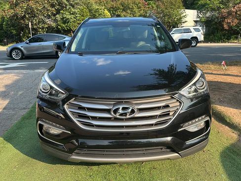 Used 2017 Hyundai Santa Fe Sport AWD/4WD image 2