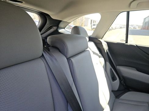 Used 2022 Subaru Outback Limited image 12