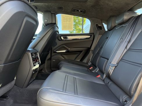 Certified 2022 Porsche Cayenne Turbo S image 30