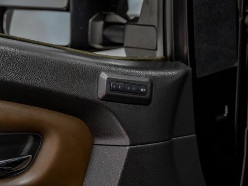 Used 2016 Nissan Titan Platinum Reserve AWD/4WD image 47