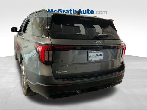 New 2026 Ford Explorer ST-Line w/ ST-Line Street Pack AWD/4WD image 5