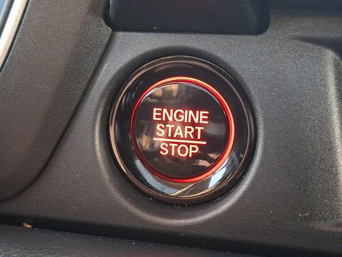 Used 2025 Honda Pilot Elite image 27