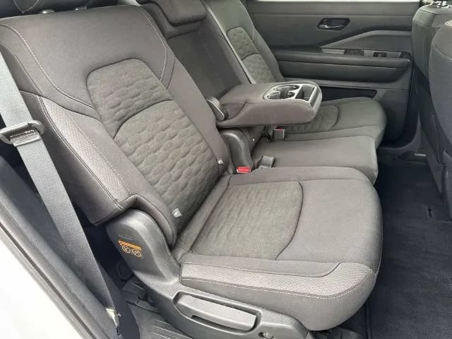Certified 2025 Nissan Pathfinder SV AWD/4WD image 25