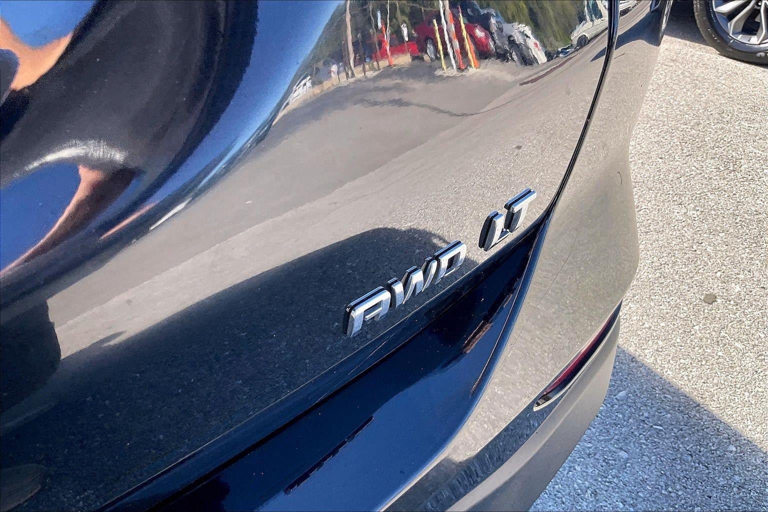 Used 2024 Chevrolet Equinox LT AWD/4WD image 8