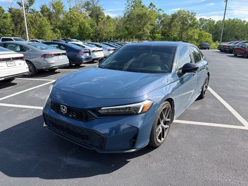 Used 2025 Honda Civic Sport image 2