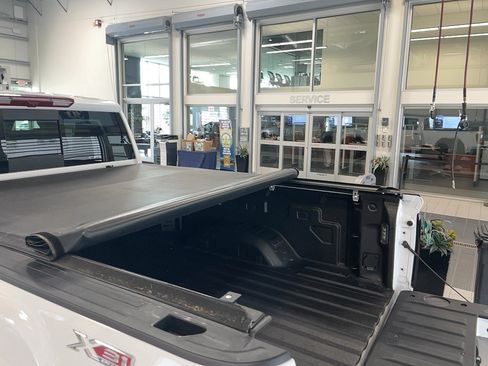 Used 2025 GMC Sierra 2500 SLT w/ SLT Premium Package AWD/4WD image 7