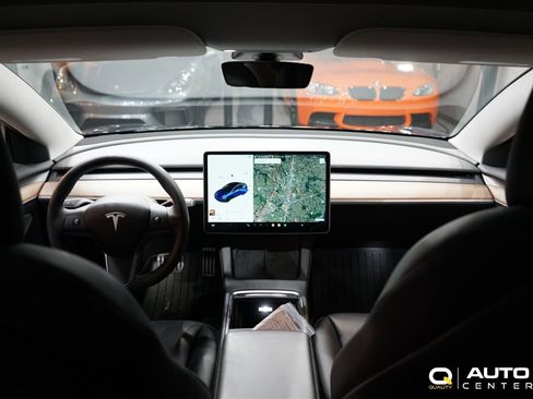 Used 2021 Tesla Model 3 Performance image 18