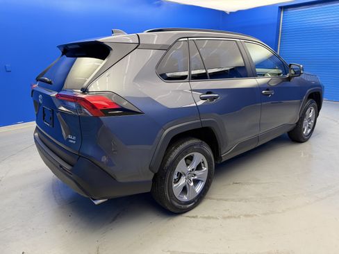 Used 2024 Toyota RAV4 XLE w/ Convenience Package AWD/4WD image 7