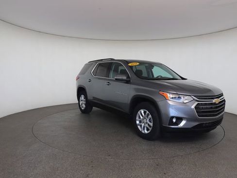 Used 2021 Chevrolet Traverse LT w/ LPO, Floor Liner Package AWD/4WD image 28