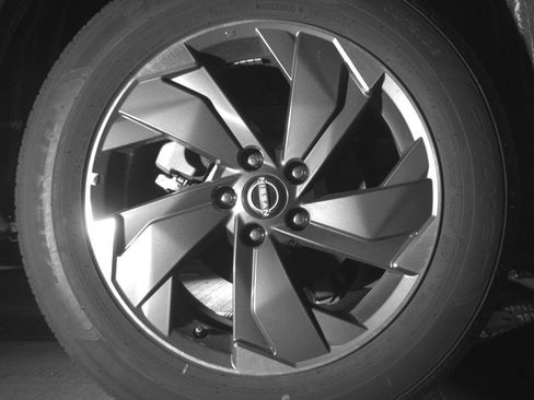 Used 2025 Nissan Rogue SV FWD image 15
