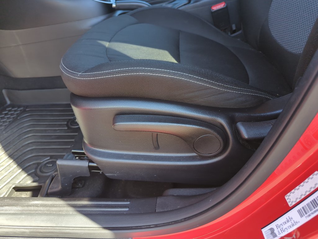 Used 2017 Kia Soul + w/ Designer's Package FWD image 13