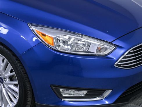 Used 2018 Ford Focus Titanium image 35