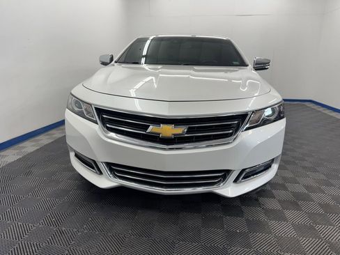 Used 2017 Chevrolet Impala Premier w/ Enhanced Convenience Package FWD image 2